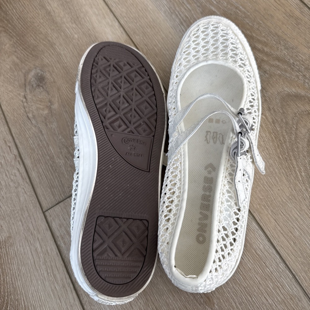 Converse Women's White Mesh Mary Jane Flats Buckle Strap Round Toe Sz 7M - Picture 5 of 5